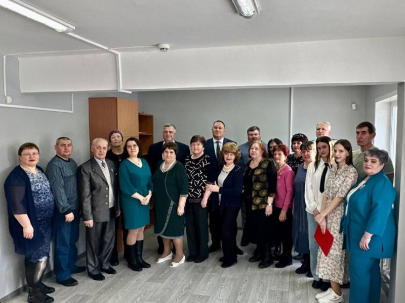 Председатель Ачинского городского Совета депутатов встретился с активом литературно-поэтического клуба «Поиск»