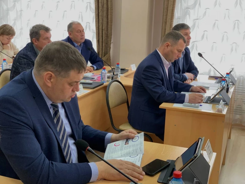 Парламентарии утвердили восемь вопросов повестки очередной 49-й сессии Ачинского городского Совета депутатов шестого созыва.