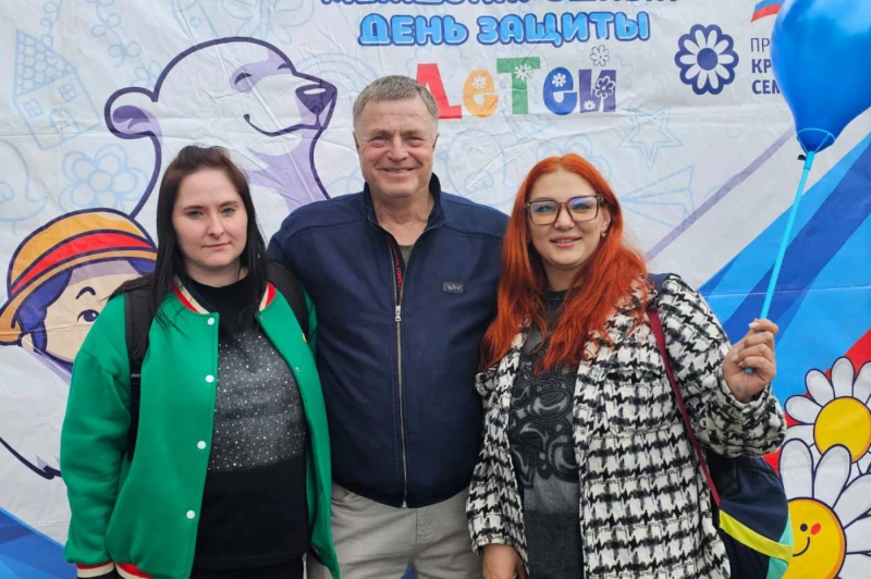 Друзья детства: спикер горсовета объединил единомышленников, чтобы организовать праздник для юных жителей Мазули