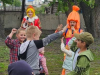 Друзья детства: спикер горсовета объединил единомышленников, чтобы организовать праздник для юных жителей Мазули