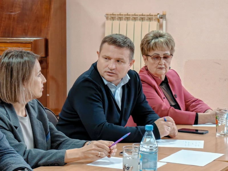 Депутат Государственной Думы Александр Дроздов встретился с жителями Ачинска совместно с председателем горсовета Сергеем Никитиным