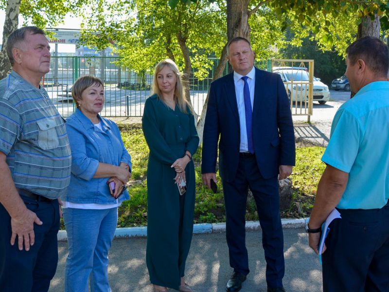 Депутаты Ачинска держат на контроле ситуацию с отставанием по срокам ремонтов в образовательных учреждениях города Депутаты Ачинска держат на контроле ситуацию с отставанием по срокам ремонтов в образовательных учреждениях города