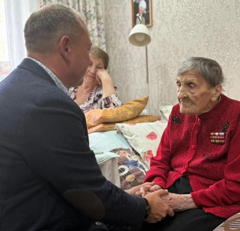 Жители Ачинска встретили юбилей Великой Победы вместе с депутатами городского Совета