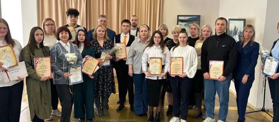 В горсовете Ачинска День местного самоуправления отметили вместе с молодёжью