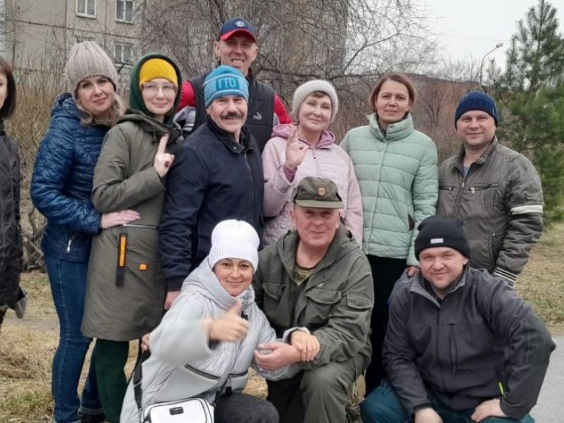 Совет депутатов не стал дожидаться официально назначенной даты субботника и вчера вышел на уборку Совет депутатов не стал дожидаться официально назначенной даты субботника и вчера вышел на уборку