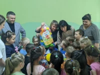 Для улыбок и искренних эмоций: городской Совет депутатов окружил заботой юное население Ачинска