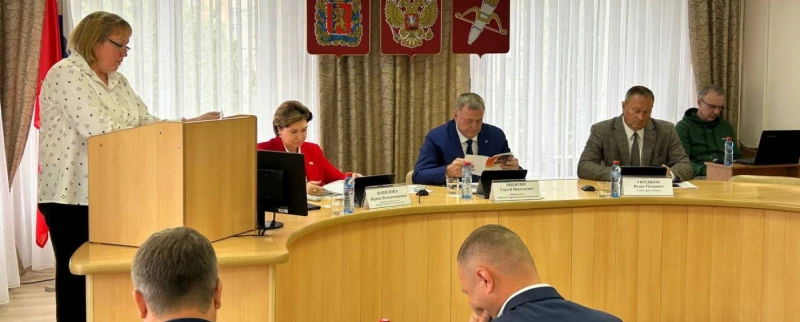 Для улыбок и искренних эмоций: городской Совет депутатов окружил заботой юное население Ачинска